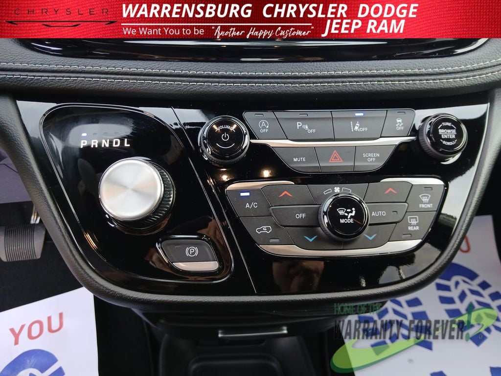 2027 Chrysler Pacifica PACIFICA SELECT AWD