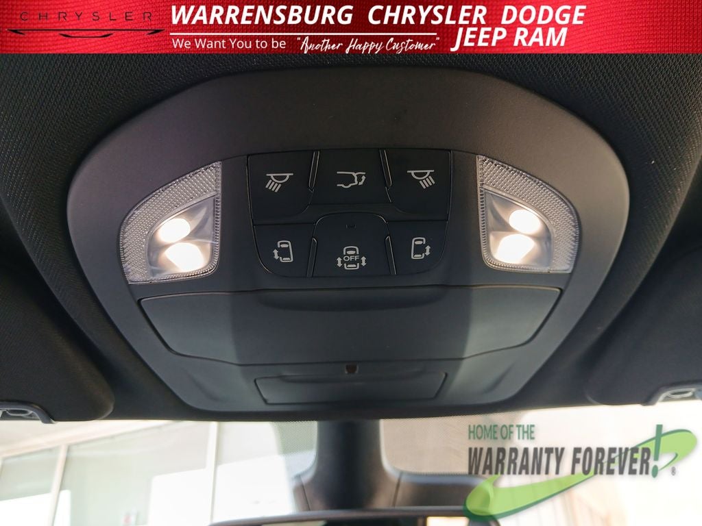2027 Chrysler Pacifica PACIFICA SELECT AWD