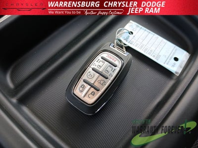 2027 Chrysler Pacifica PACIFICA SELECT AWD