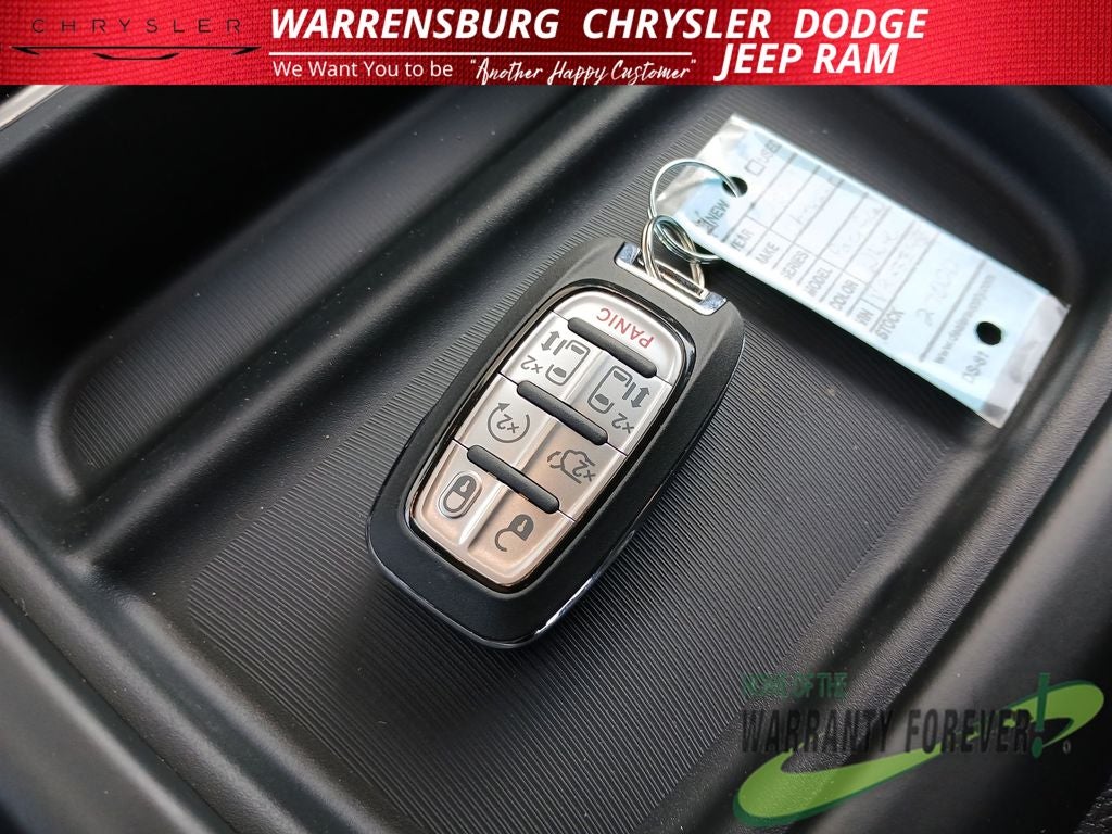 2027 Chrysler Pacifica PACIFICA SELECT AWD