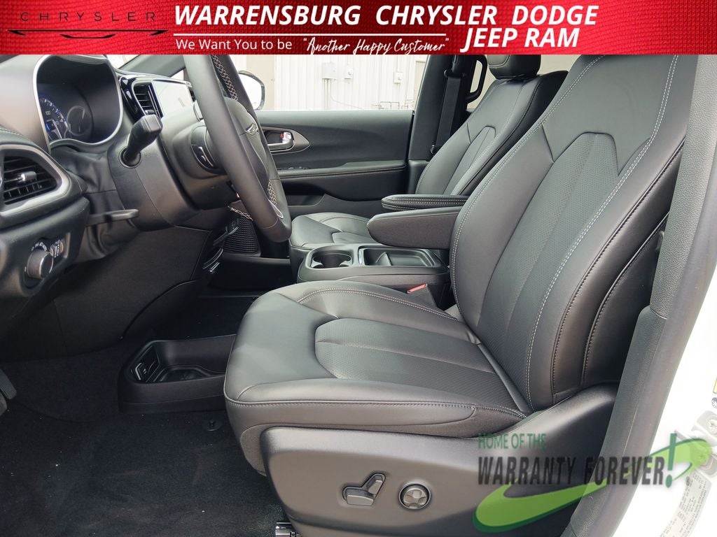 2027 Chrysler Pacifica PACIFICA SELECT AWD