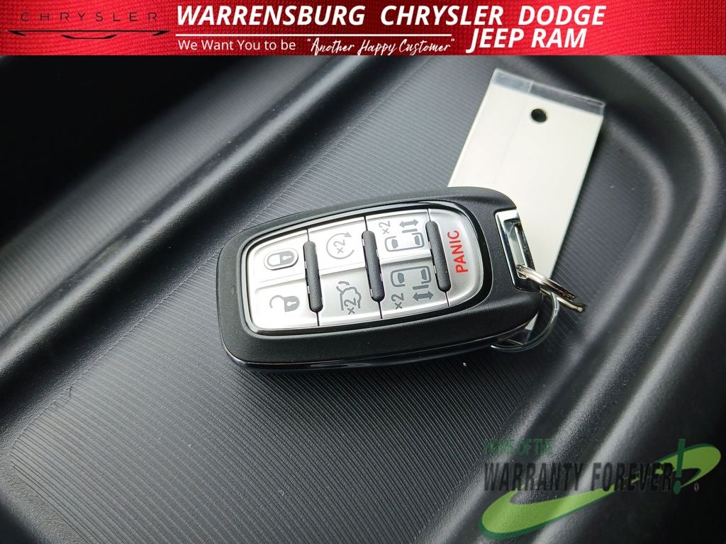 2027 Chrysler Pacifica PACIFICA SELECT AWD
