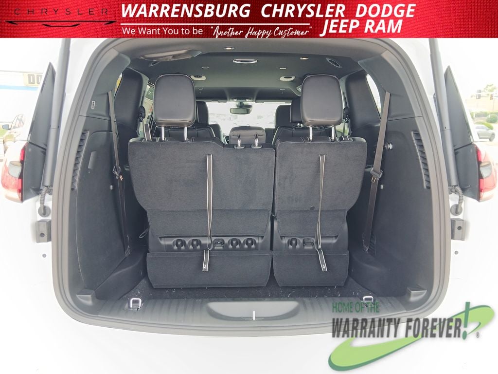 2027 Chrysler Pacifica PACIFICA SELECT AWD