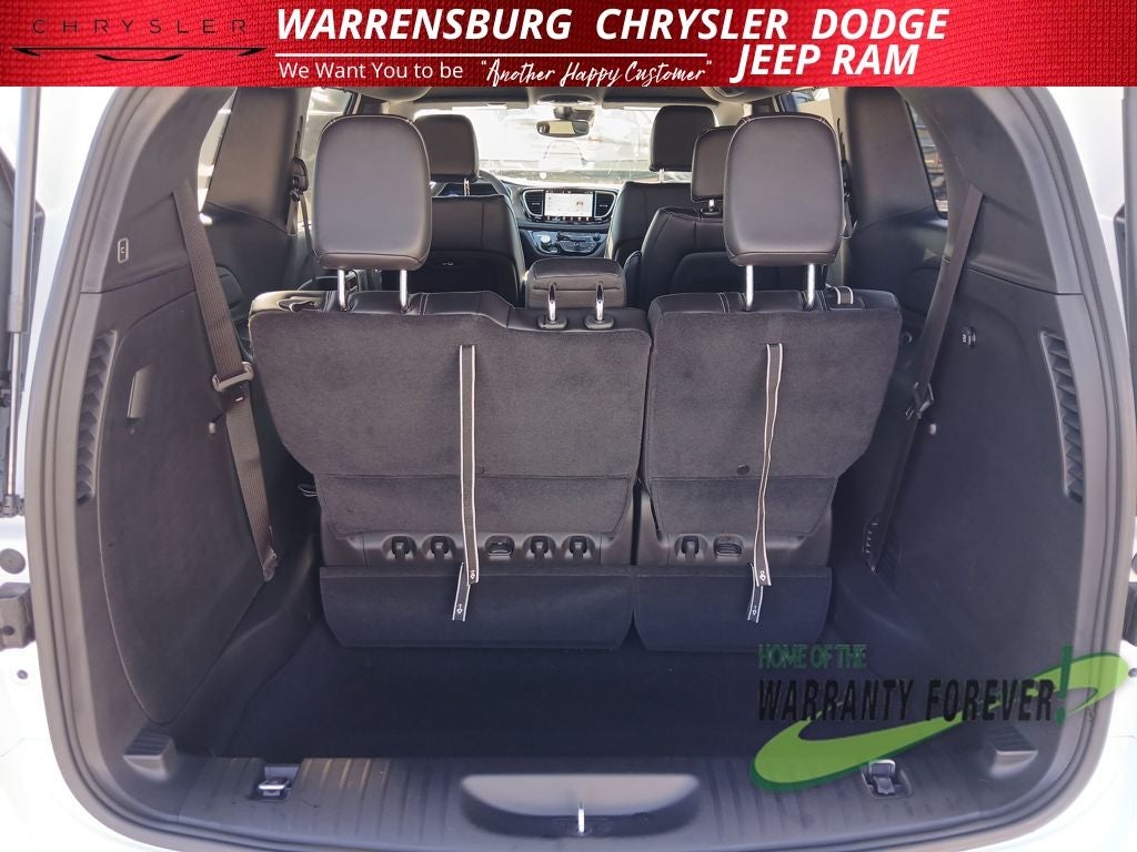 2026 Chrysler Pacifica PACIFICA SELECT AWD