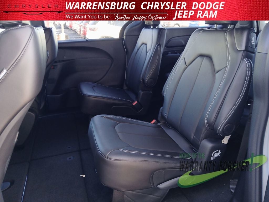 2026 Chrysler Pacifica PACIFICA SELECT AWD