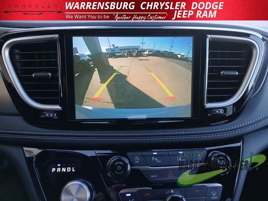 2026 Chrysler Pacifica PACIFICA SELECT AWD