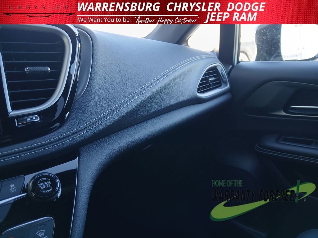 2026 Chrysler Pacifica PACIFICA SELECT AWD