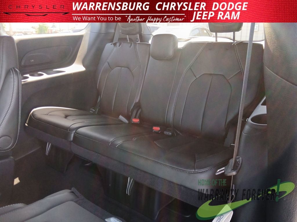 2027 Chrysler Pacifica PACIFICA SELECT AWD