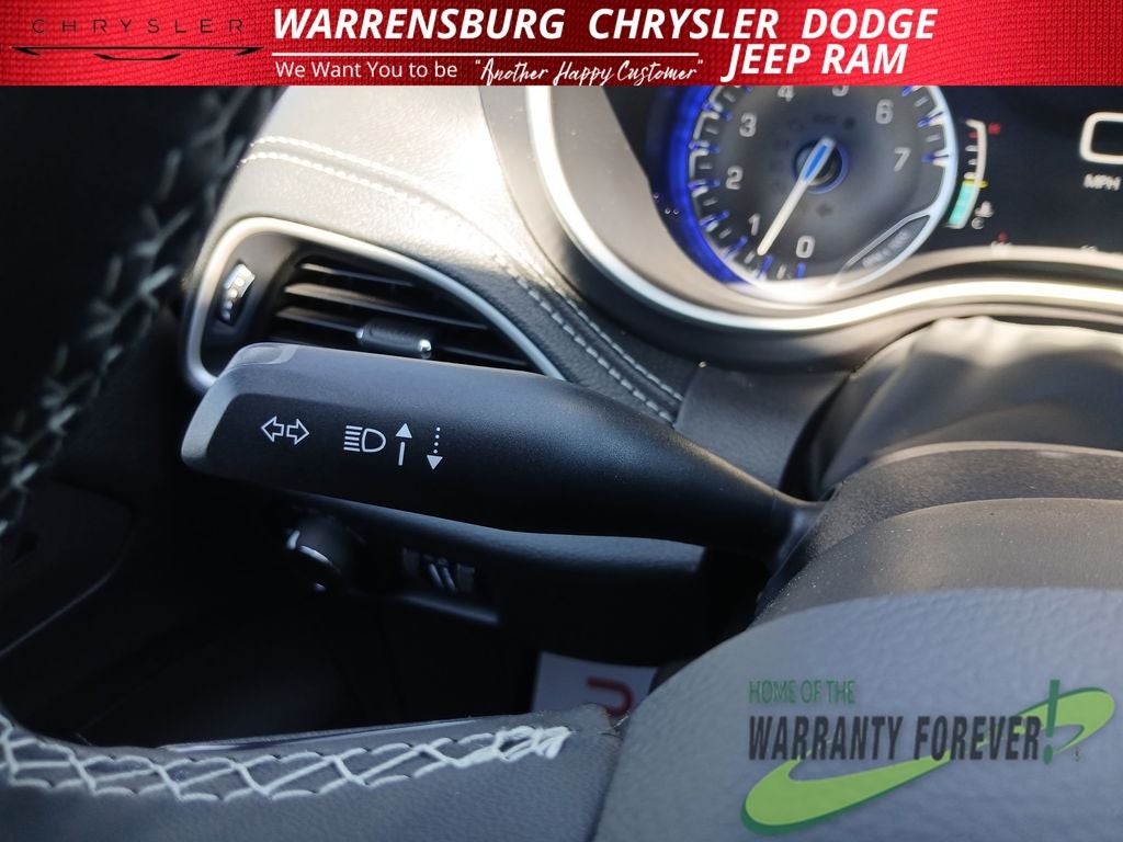 2027 Chrysler Pacifica PACIFICA SELECT AWD