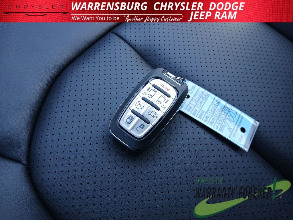 2027 Chrysler Pacifica PACIFICA SELECT AWD
