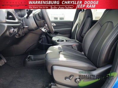 2027 Chrysler Pacifica PACIFICA SELECT AWD
