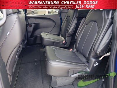 2027 Chrysler Pacifica PACIFICA SELECT AWD