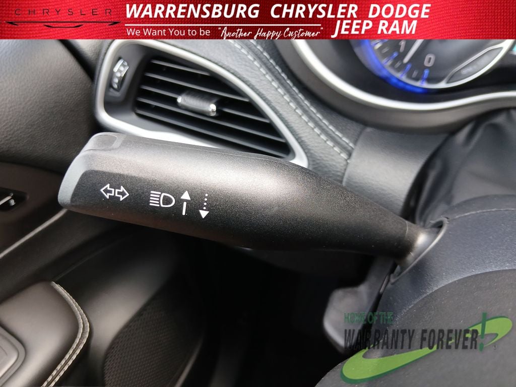 2027 Chrysler Pacifica PACIFICA SELECT AWD