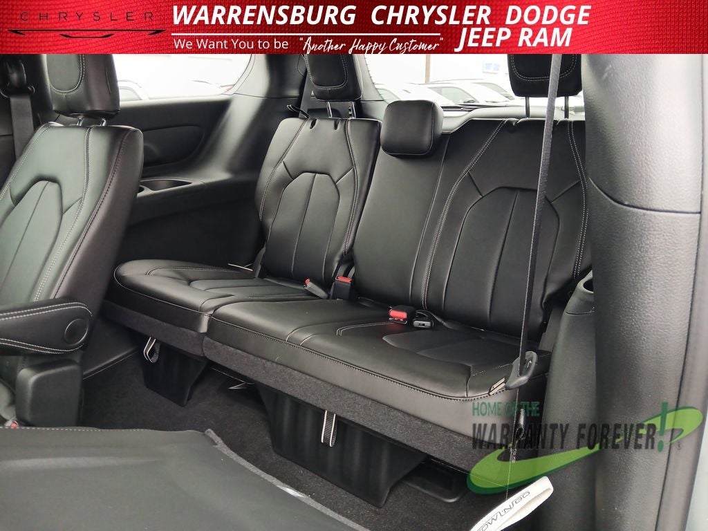 2026 Chrysler Pacifica PACIFICA SELECT AWD