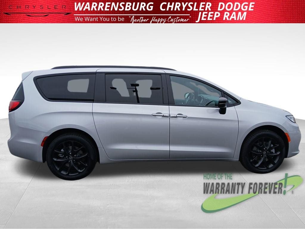 2026 Chrysler Pacifica PACIFICA SELECT AWD