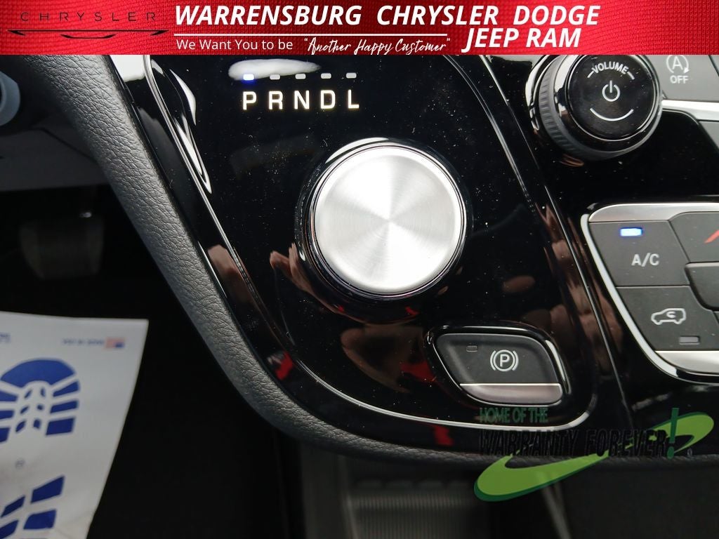 2026 Chrysler Pacifica PACIFICA SELECT AWD