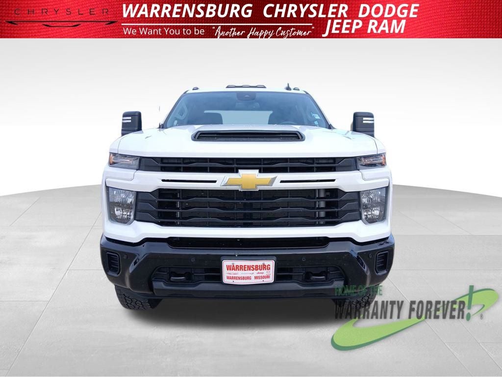 2025 Chevrolet Silverado 2500HD 4WD Crew Cab Standard Bed Custom