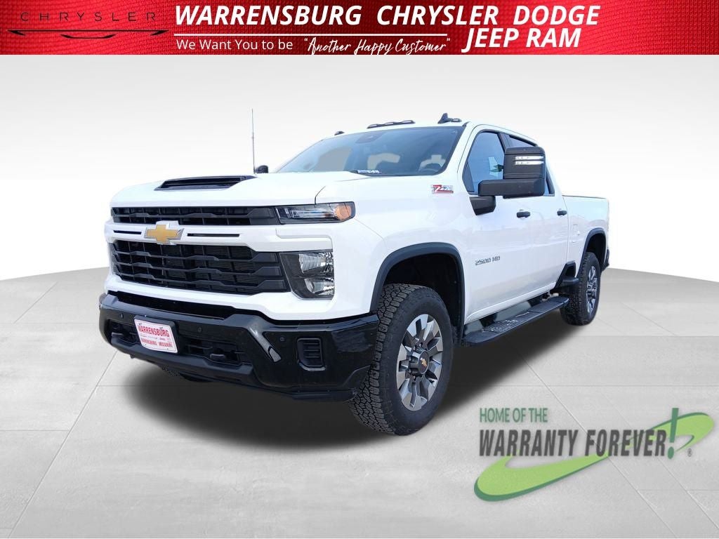 2025 Chevrolet Silverado 2500HD 4WD Crew Cab Standard Bed Custom