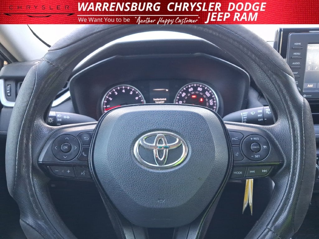 2020 Toyota RAV4 LE