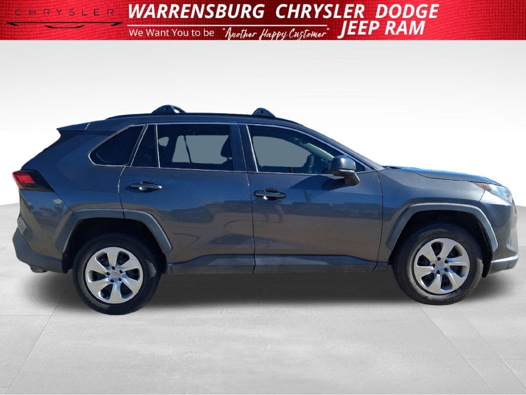 2020 Toyota RAV4 LE