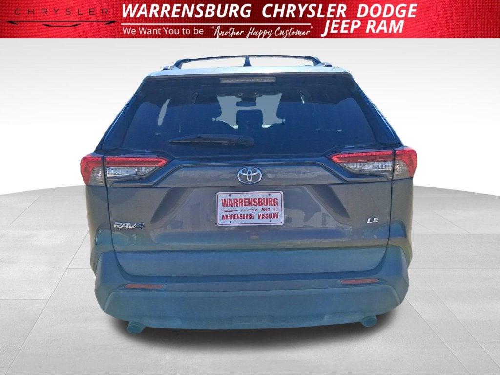 2020 Toyota RAV4 LE