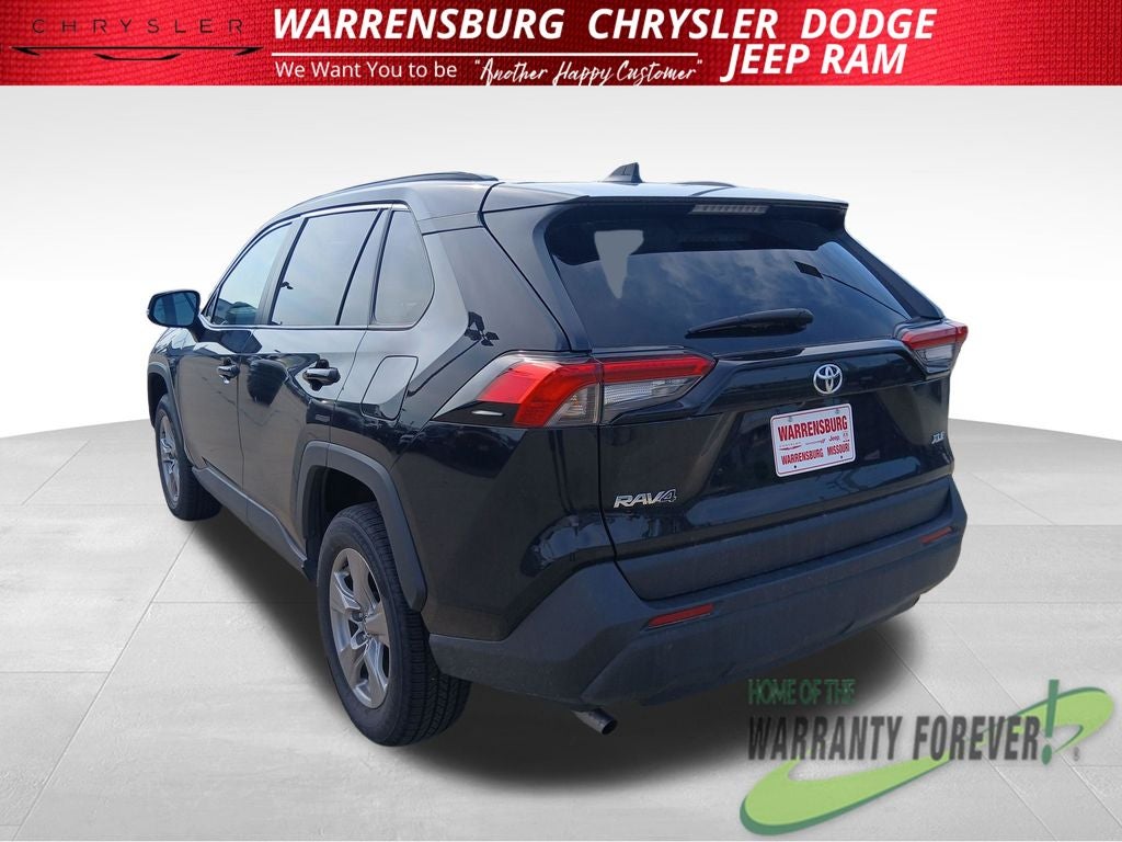 2025 Toyota RAV4 XLE