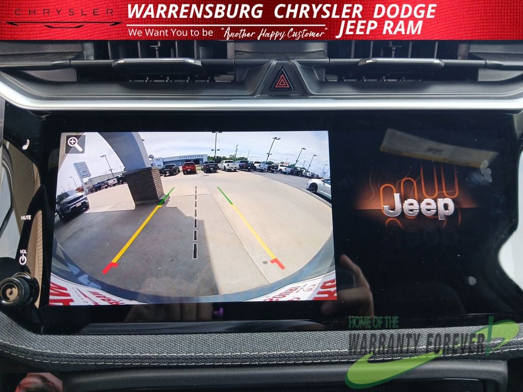 2026 Jeep Cherokee CHEROKEE LAREDO 4X4
