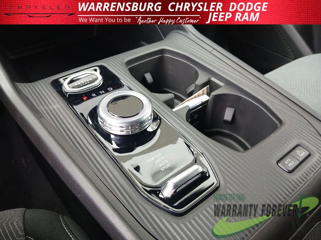 2026 Jeep Cherokee CHEROKEE LAREDO 4X4