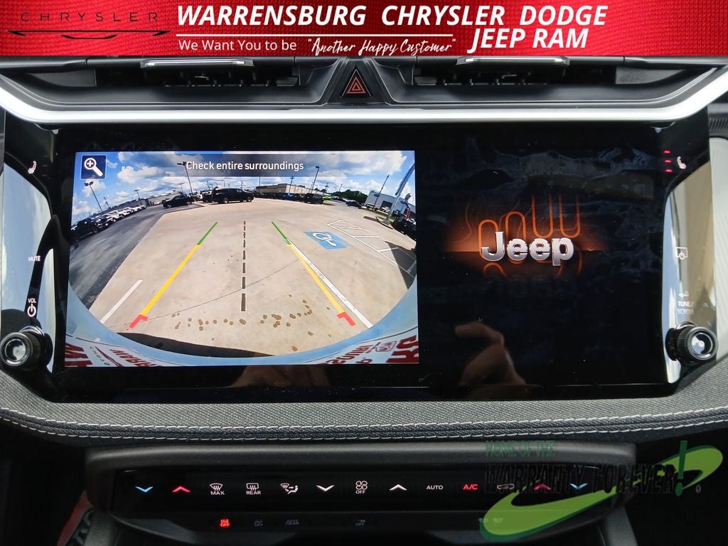 2026 Jeep Cherokee CHEROKEE LAREDO 4X4