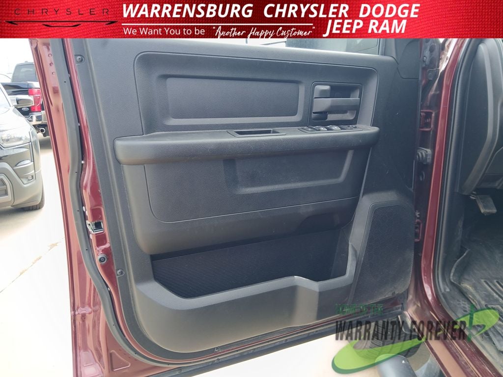 2021 RAM 3500 Tradesman Crew Cab 4x4 6'4' Box