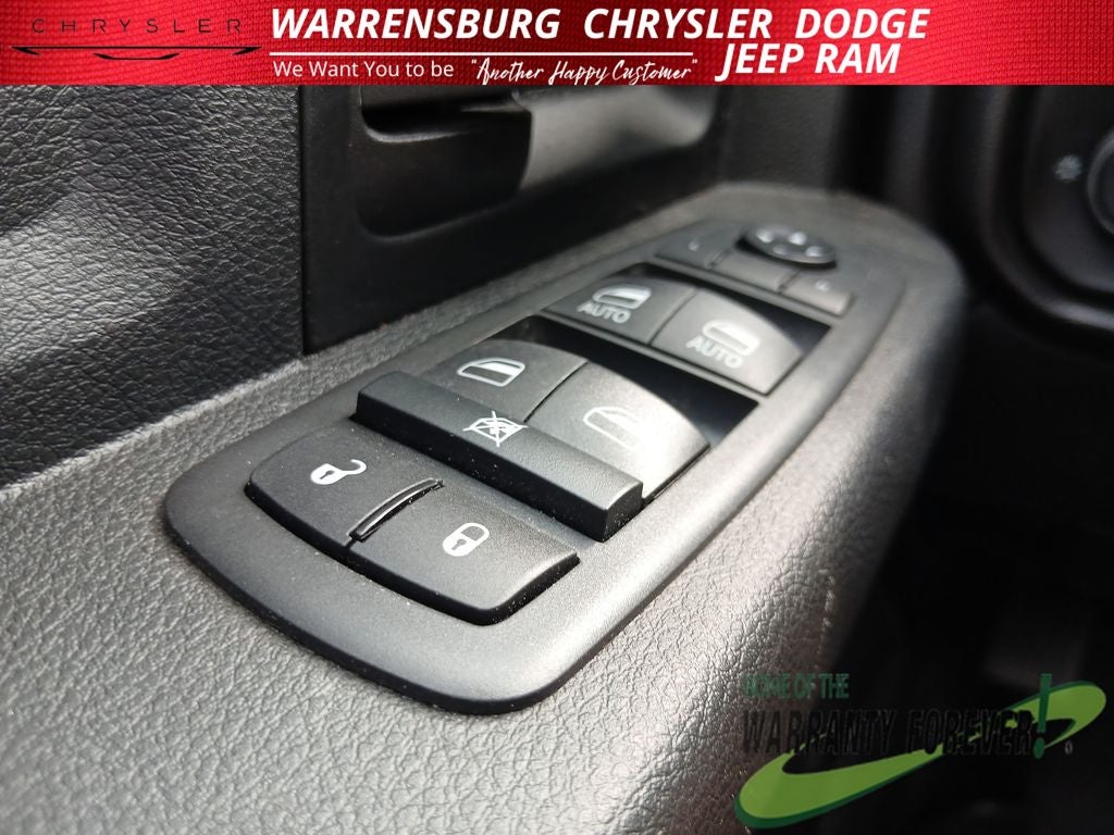 2021 RAM 3500 Tradesman Crew Cab 4x4 6'4' Box