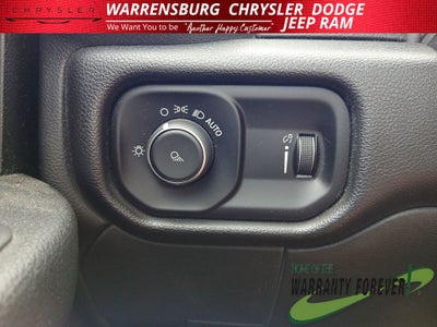 2021 RAM 3500 Tradesman Crew Cab 4x4 6'4' Box