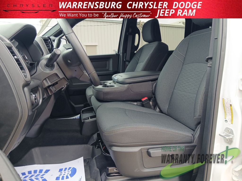 2026 RAM 3500 Tradesman Crew Cab 4x4 8' Box
