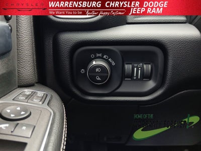 2024 RAM 3500 Laramie Crew Cab 4x4 8' Box