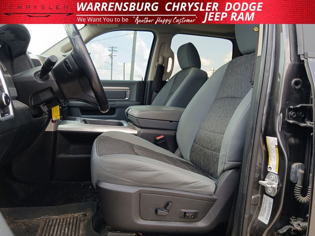 2017 RAM 1500 Big Horn Crew Cab 4x4 5'7' Box
