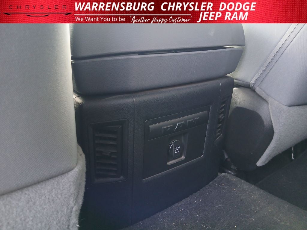 2017 RAM 1500 Big Horn Crew Cab 4x4 5'7' Box