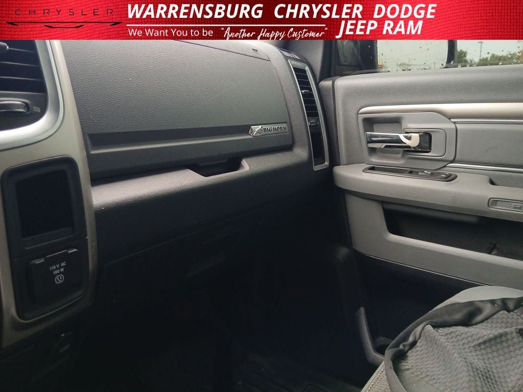 2017 RAM 1500 Big Horn Crew Cab 4x4 5'7' Box