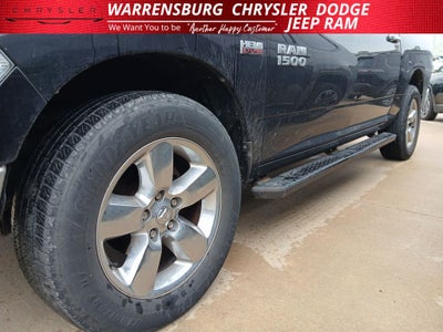 2017 RAM 1500 Big Horn Crew Cab 4x4 5'7' Box