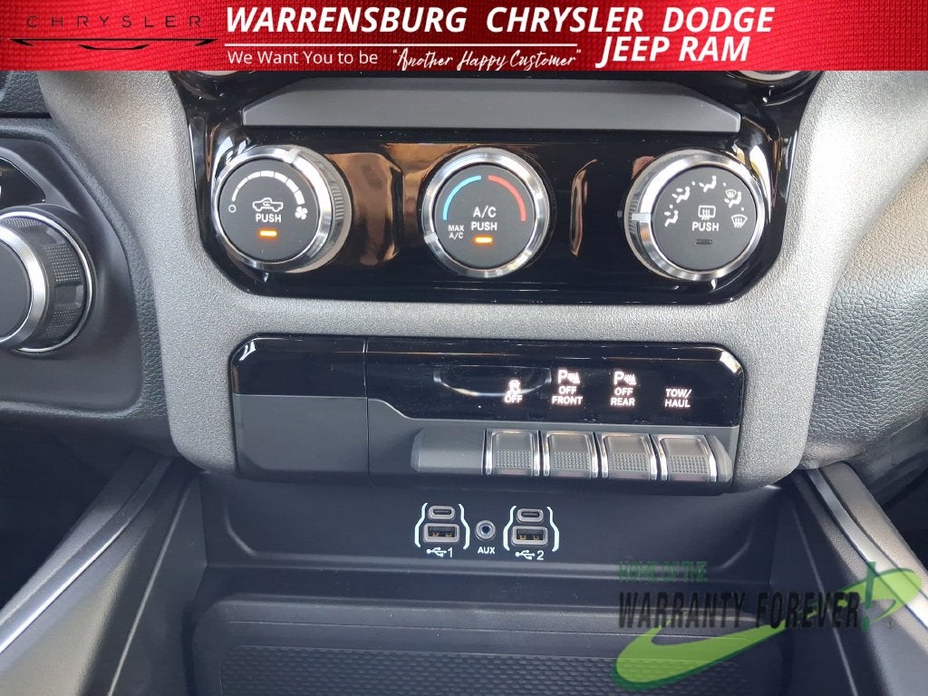 2027 RAM Ram 1500 RAM 1500 EXPRESS CREW CAB 4X4 5'7' BOX