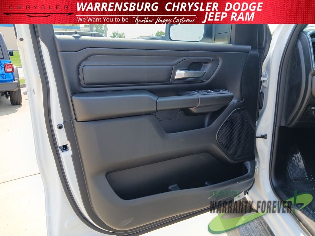 2026 RAM 1500 RAM 1500 EXPRESS CREW CAB 4X4 5'7' BOX