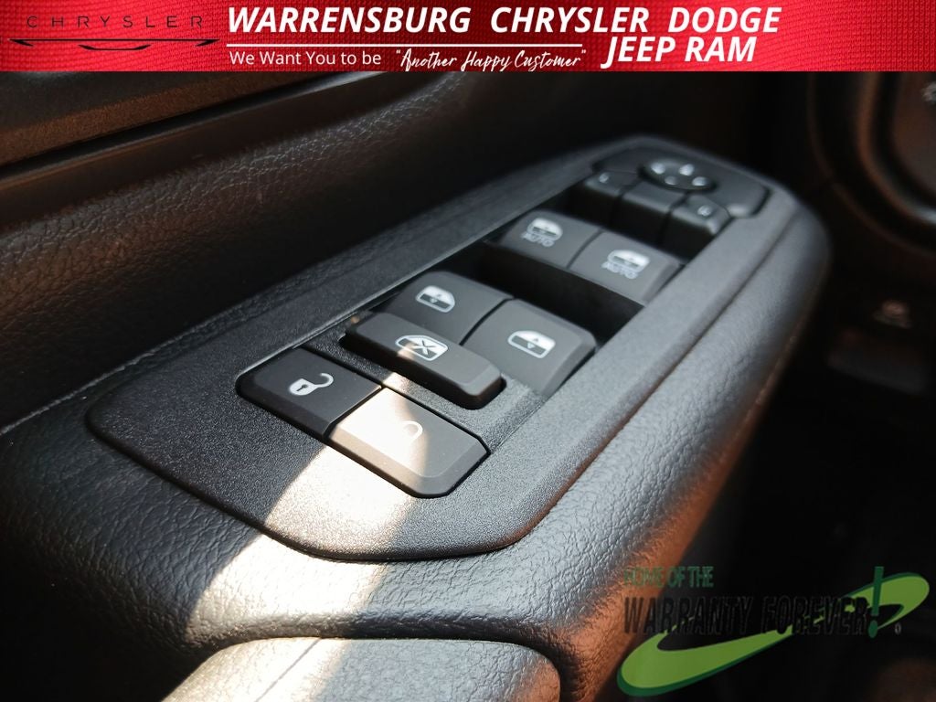 2026 RAM 1500 RAM 1500 EXPRESS CREW CAB 4X4 5'7' BOX