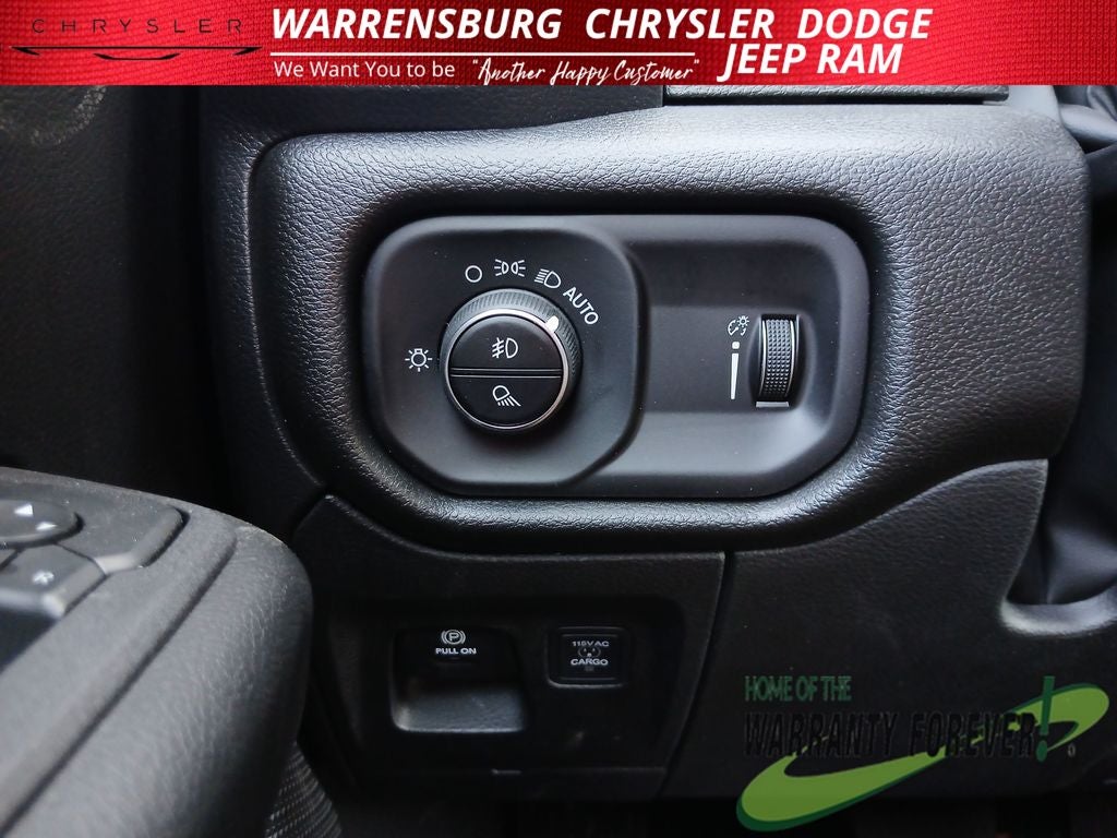 2026 RAM Ram 1500 RAM 1500 EXPRESS CREW CAB 4X4 5'7' BOX