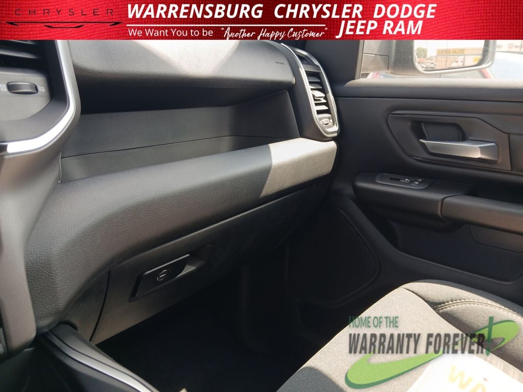 2026 RAM Ram 1500 RAM 1500 EXPRESS CREW CAB 4X4 5'7' BOX