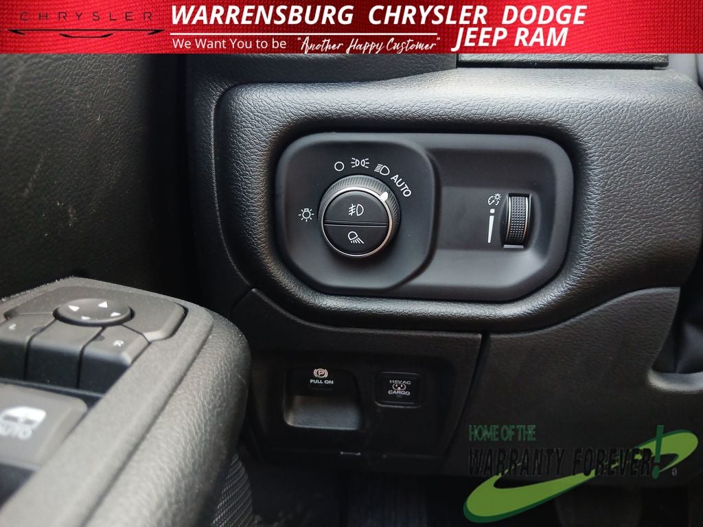 2026 RAM Ram 1500 RAM 1500 EXPRESS CREW CAB 4X4 5'7' BOX
