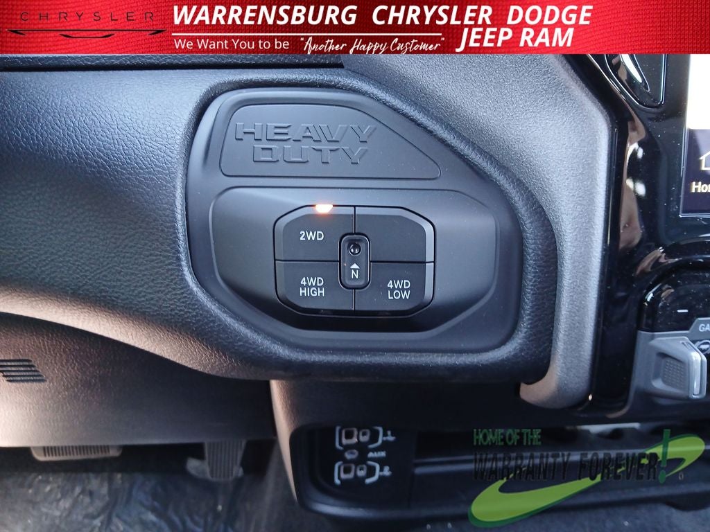 2026 RAM Ram 2500 RAM 2500 BLACK EXPRESS CREW CAB 4X4 6'4' BOX