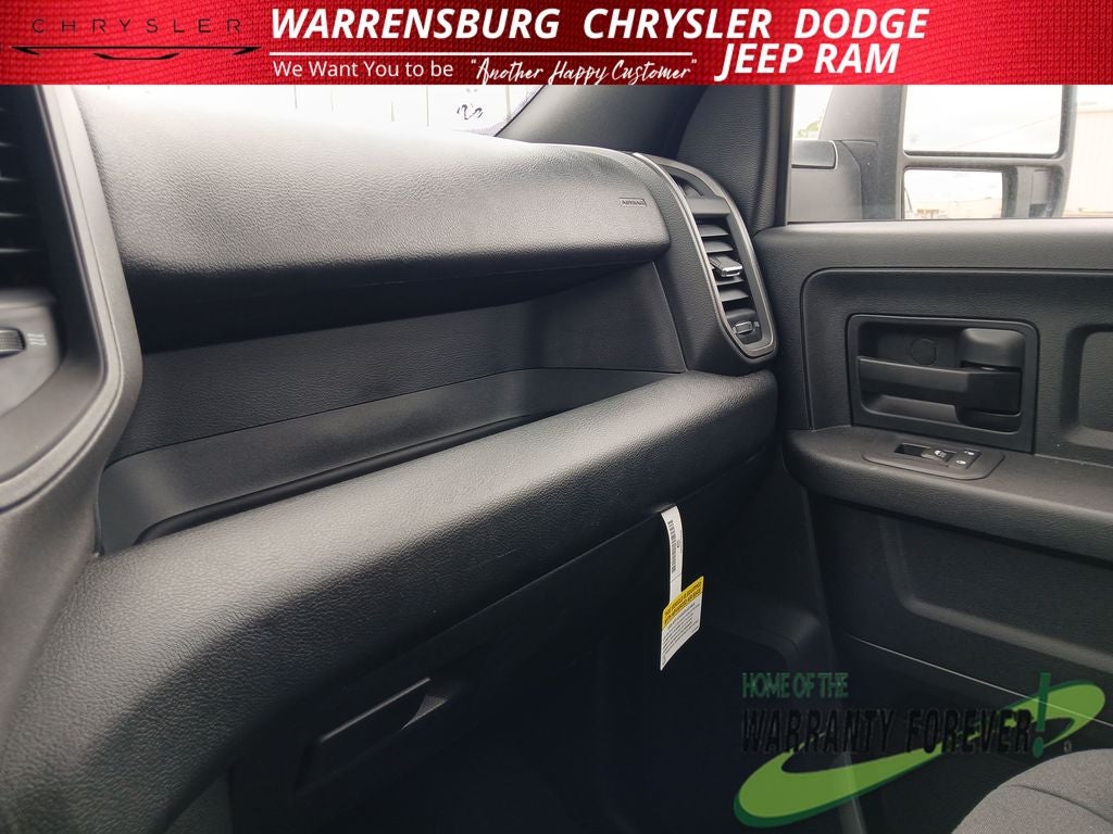 2026 RAM Ram 2500 RAM 2500 BLACK EXPRESS CREW CAB 4X4 6'4' BOX