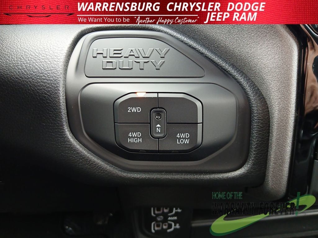 2026 RAM Ram 2500 RAM 2500 BLACK EXPRESS CREW CAB 4X4 6'4' BOX