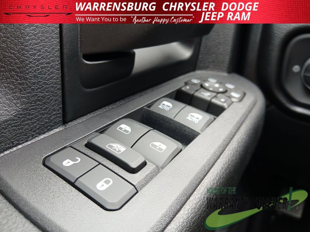 2026 RAM Ram 2500 RAM 2500 BLACK EXPRESS CREW CAB 4X4 6'4' BOX