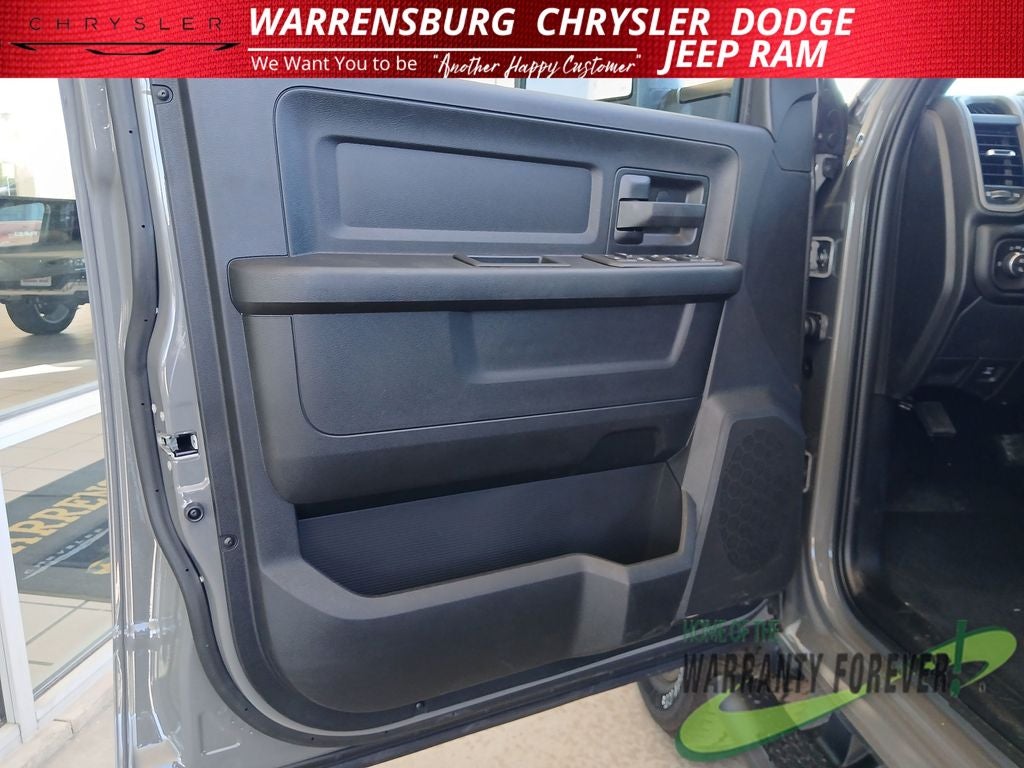 2026 RAM Ram 2500 RAM 2500 BLACK EXPRESS CREW CAB 4X4 6'4' BOX