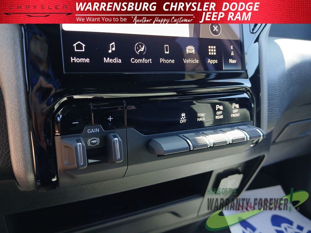 2026 RAM Ram 2500 RAM 2500 BLACK EXPRESS CREW CAB 4X4 6'4' BOX